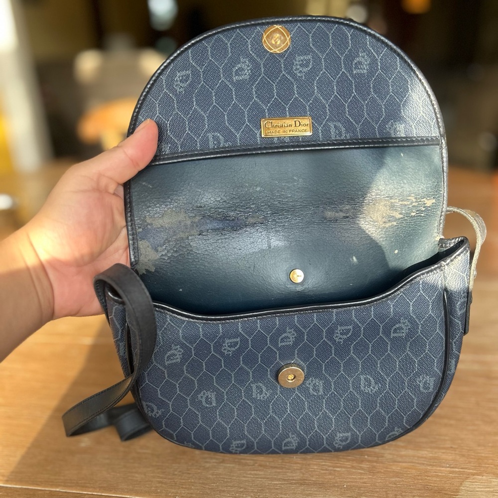 Vintage Dior Vanity lady dior linen crossbody bag
Navy. - Picture 6 of 10